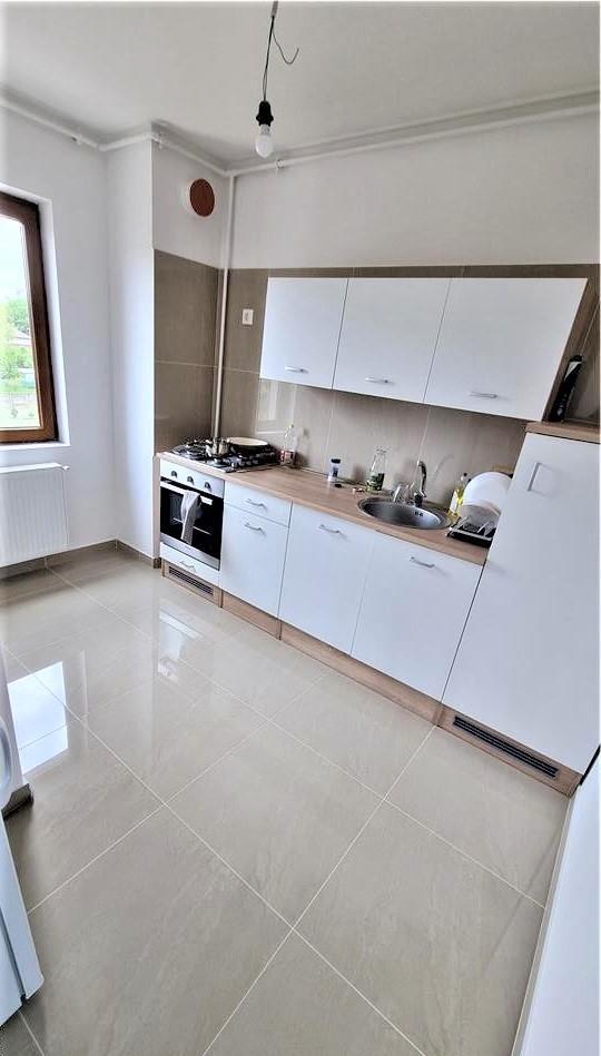 Apartament mobilat si utilat, etajul 2, Aradului