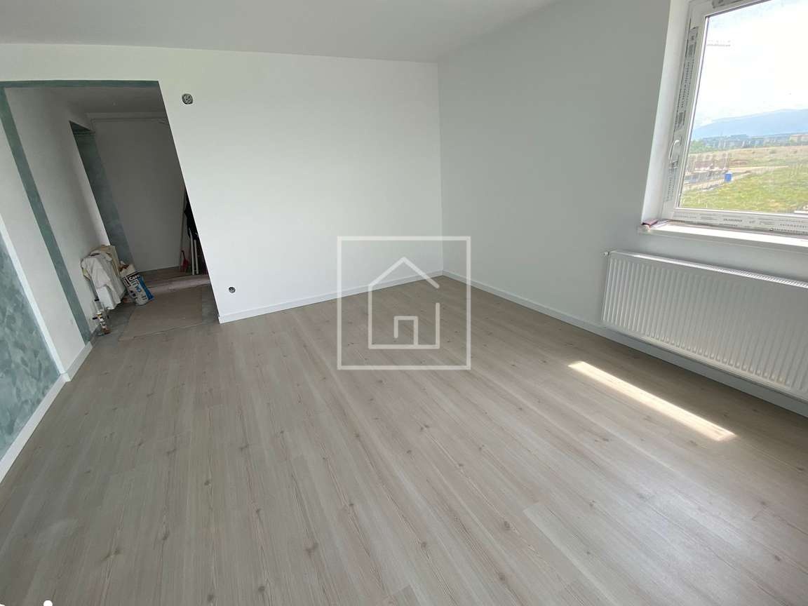 Apartament NOU 3 cam.75 mp etaj 3 cu lift zona P.Cluj