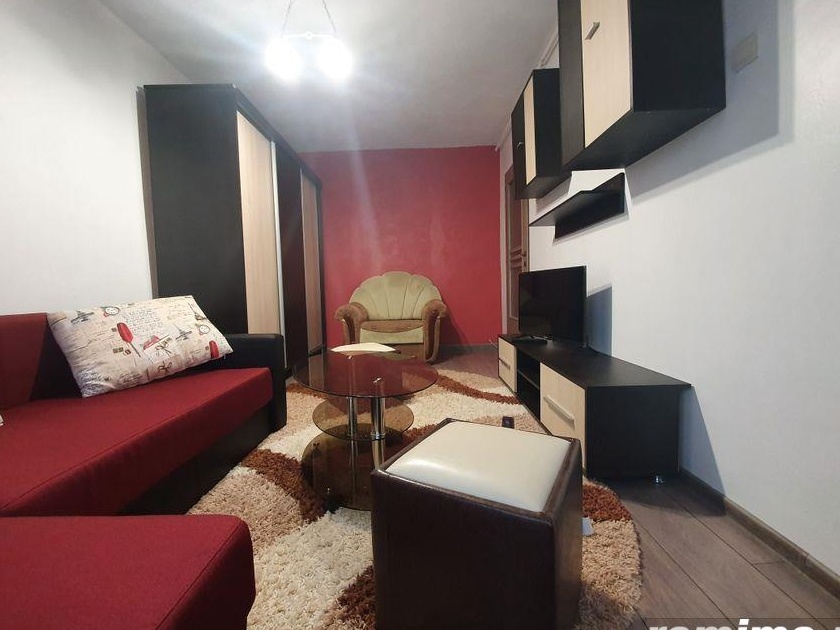 apartament o camera 28 mp Aradului