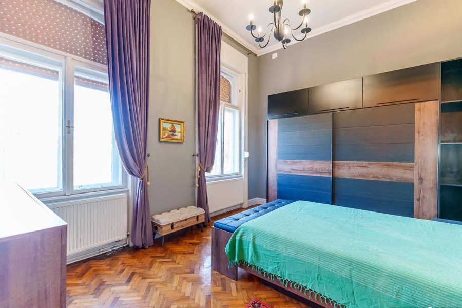 Apartament ultracentral de închiriat