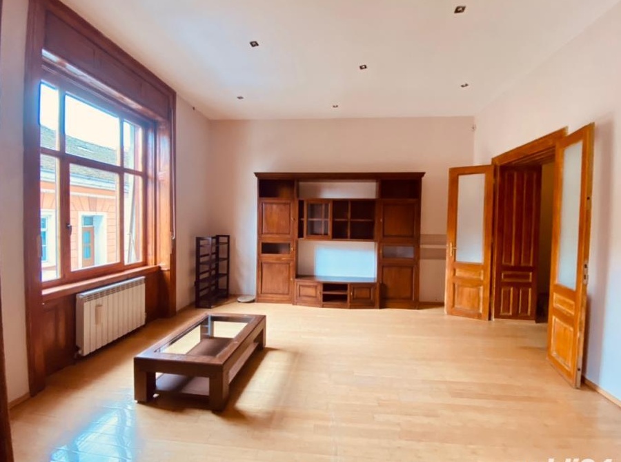 Apartament ultracentral de vanzare