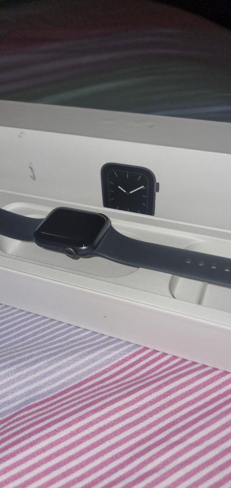 Apple watch seria5 40 mm gray...se afla intr.o stare foarte