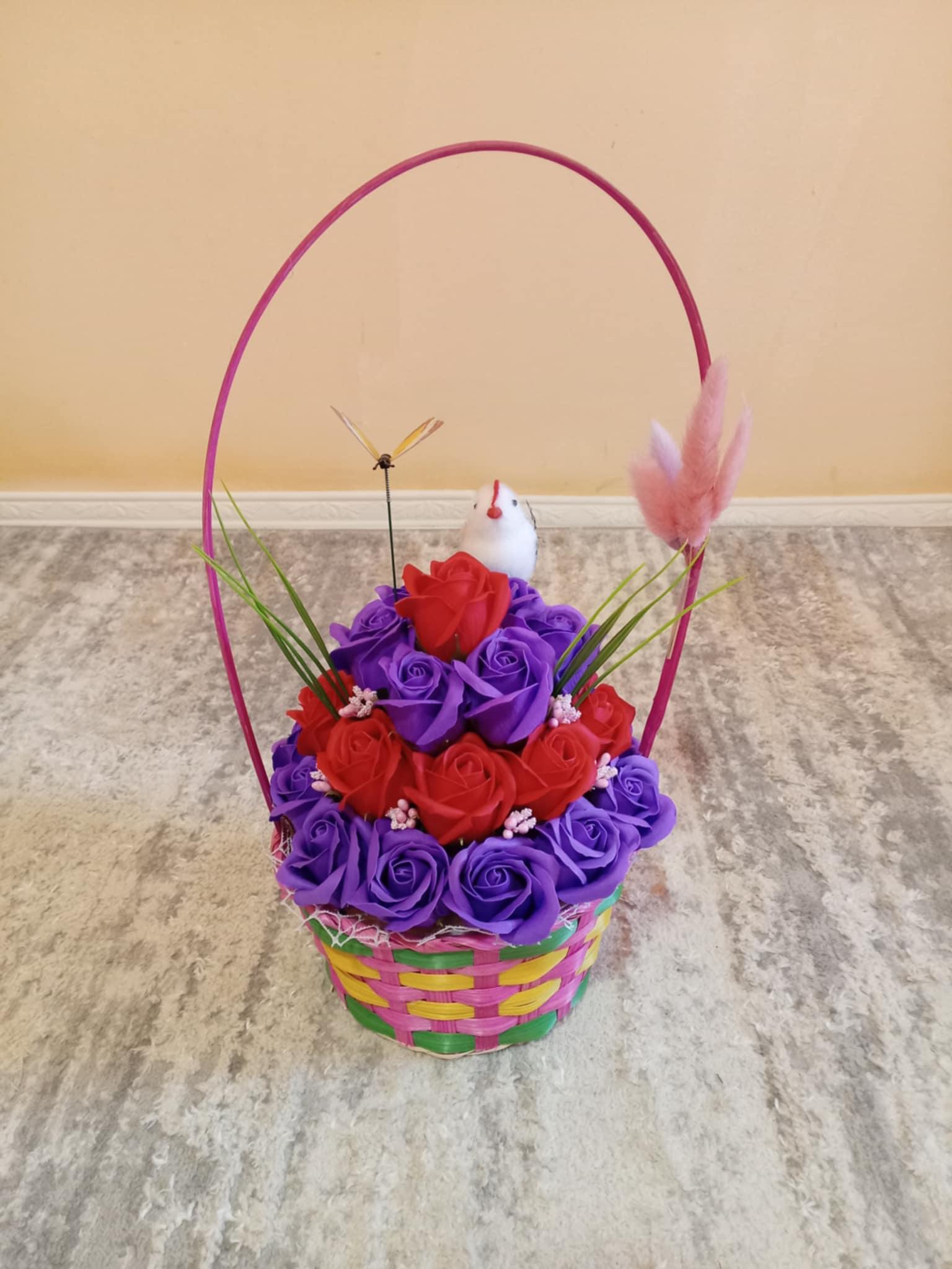 Aranjamente florale de Paște
