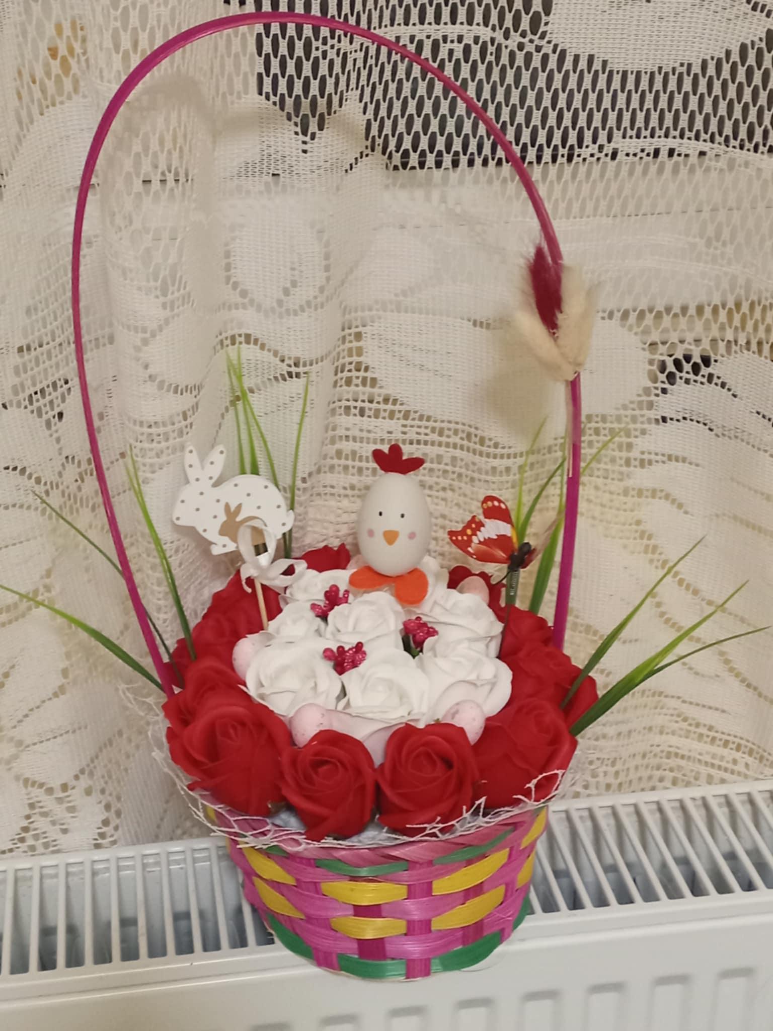 Aranjamente florale de Paște