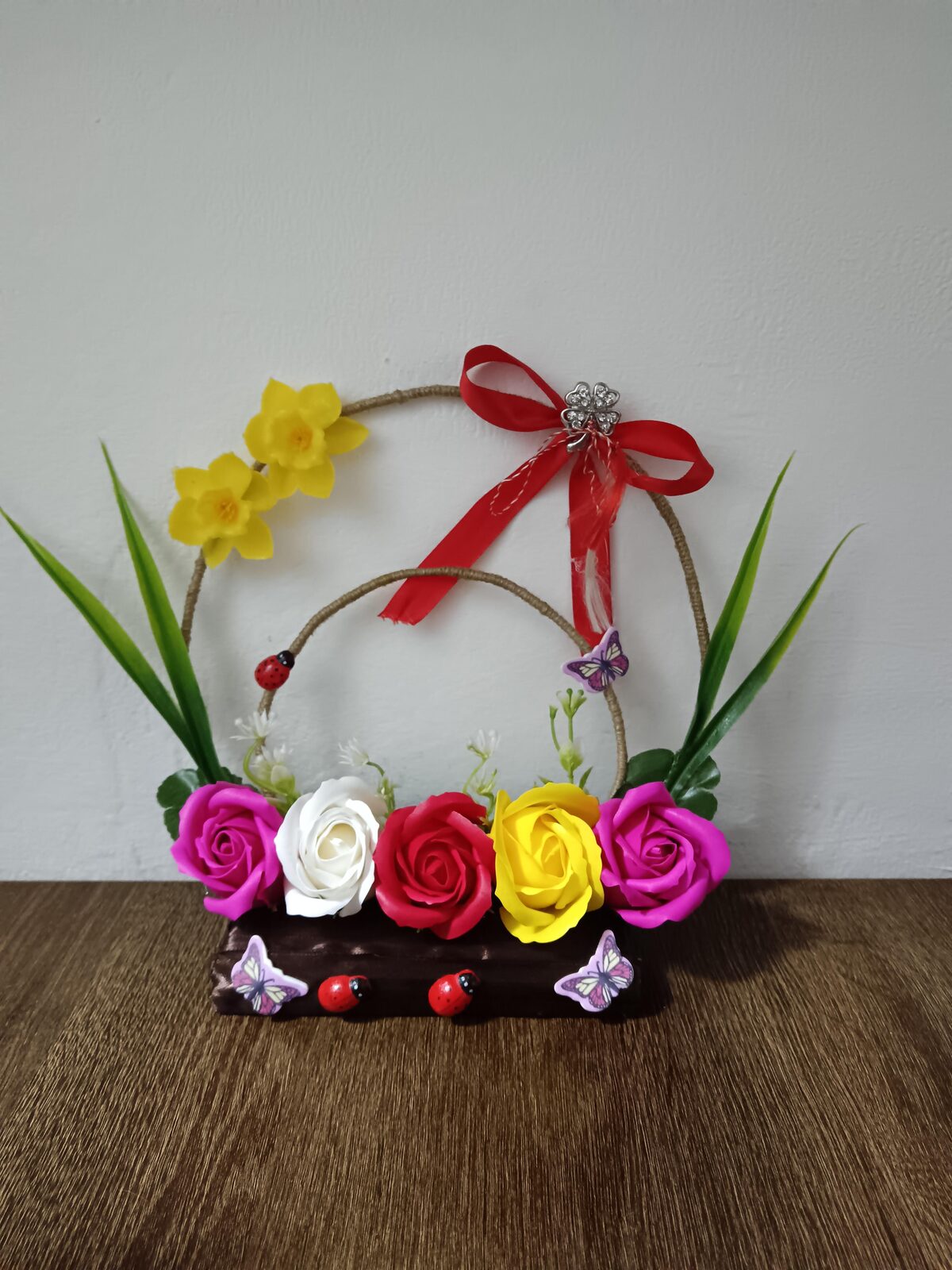 Aranjamente florale lucrate manual
