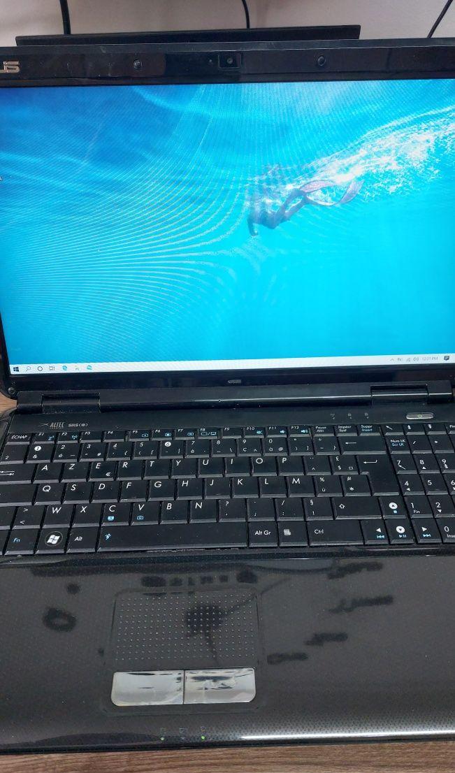 Asus X66IC,Core 2 duo/2.2ghz/Ram4gb/fara Hdd/Nvidia Gt220M 1gb /128bit