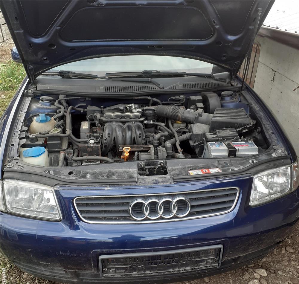 Audi A3 radiat pentru piese