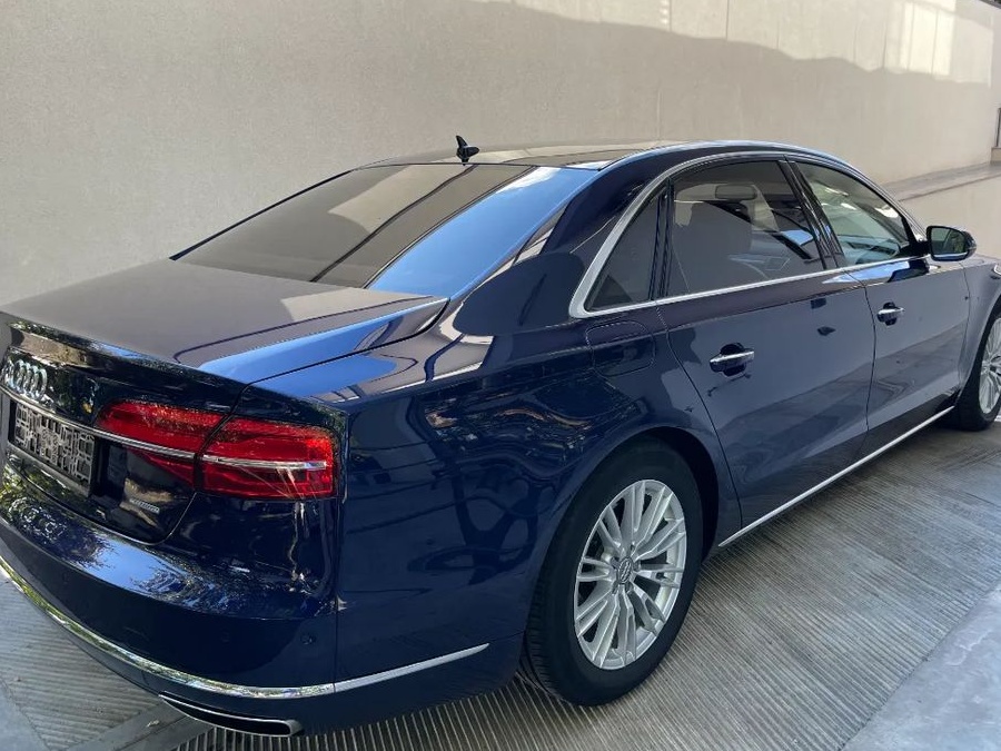 Audi A8 3.0 TDI DPF quattro tiptronic Lang