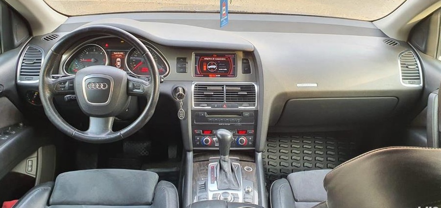 AUDI Q73.0 TDI 233  CP