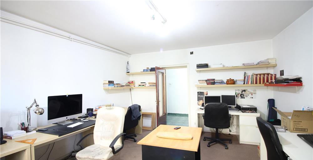 B-dul Burebista, apartament 3 camere,86 mp, etaj 2/8, centrala termica,bloc 1995