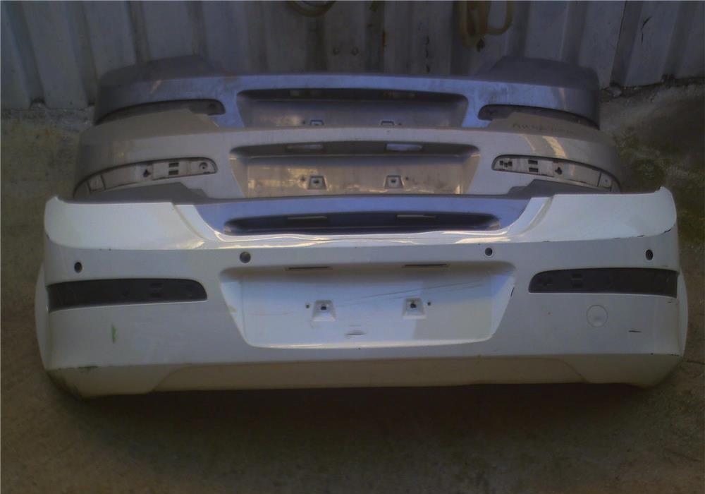 bara Opel Astra H spate 200 lei