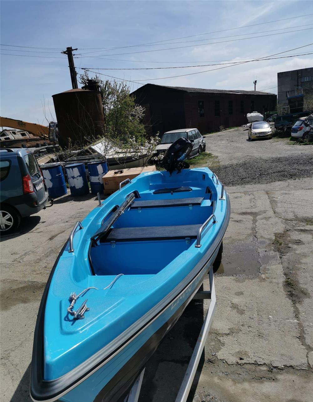 Barca RIVER 510, cu motor SUZUKI