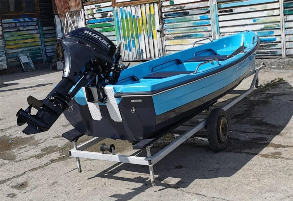 Barca RIVER 510, cu motor SUZUKI
