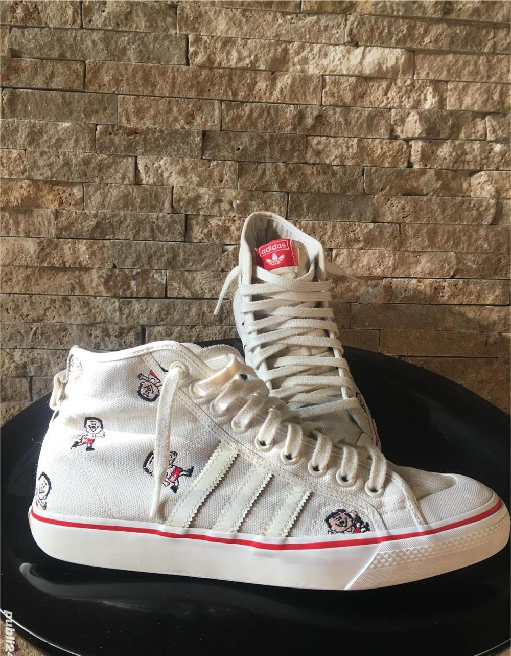 Bascheti Adidas nr. 44,2/3