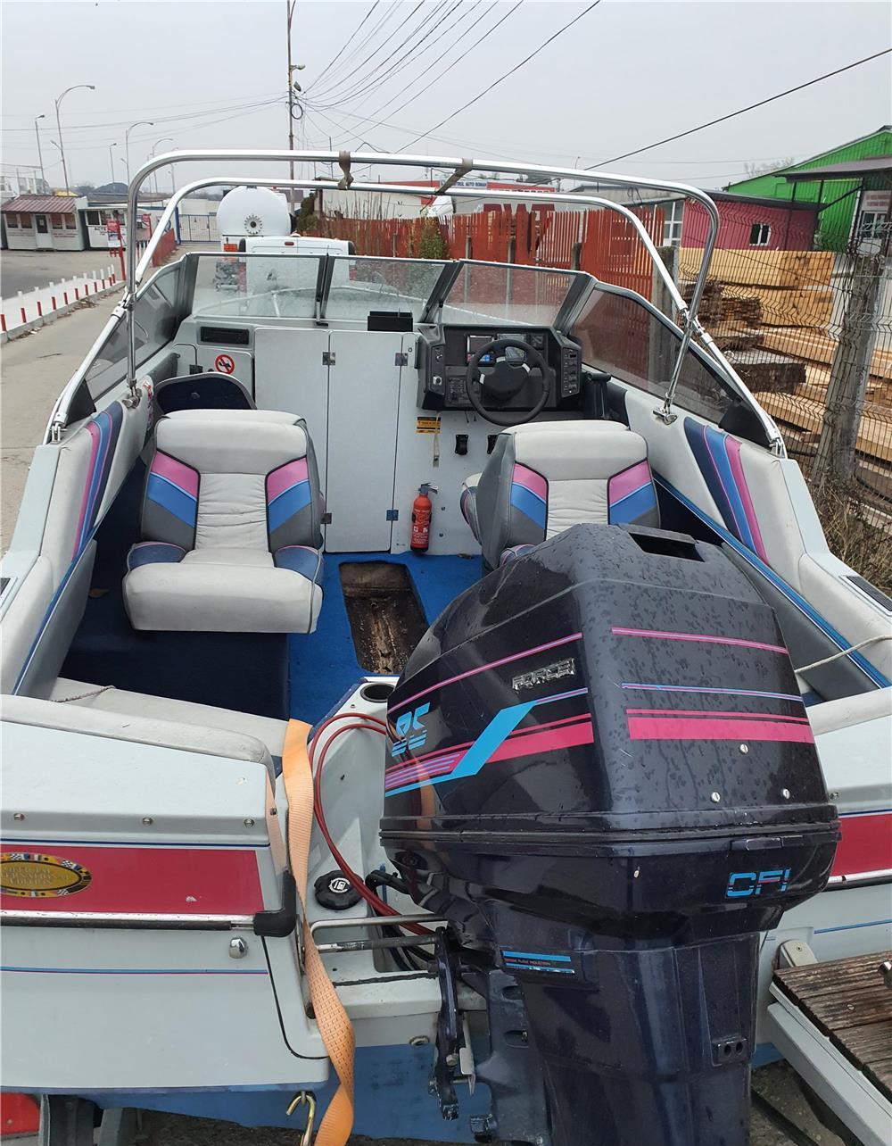 Bayliner Capri