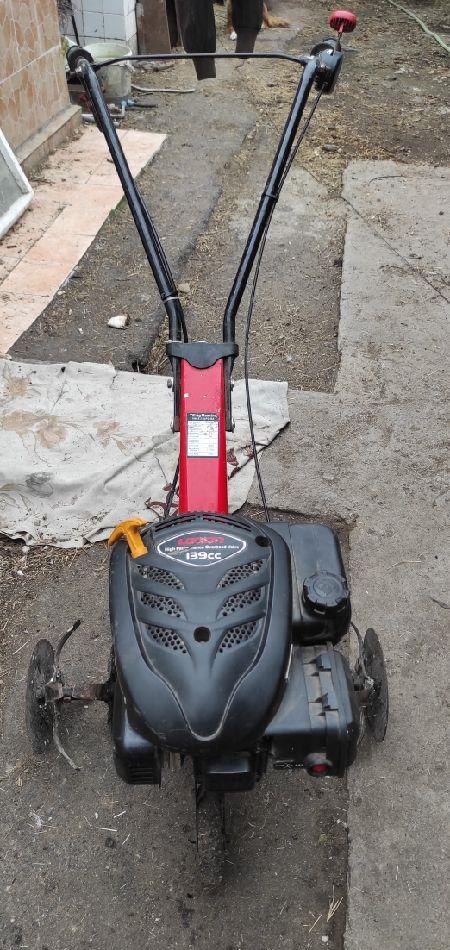 Becker motocultor