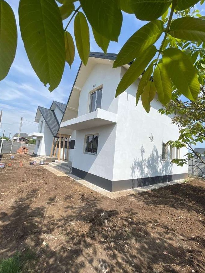 Berceni, str. Ciulin - Vila cu etaj - 4 Camere
