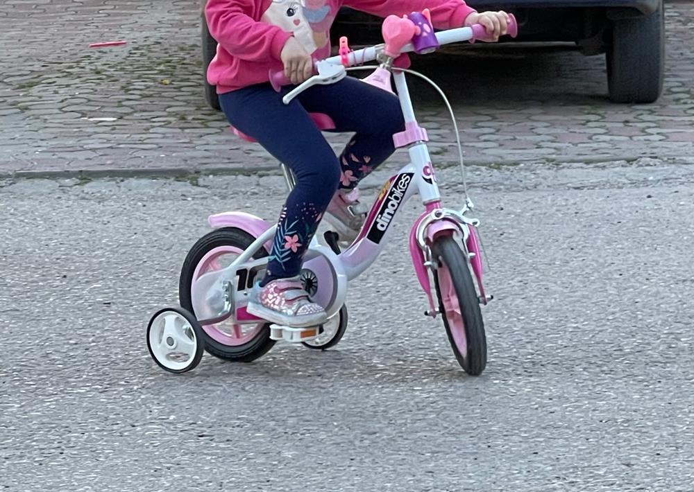 bicicleta copii 3-4 ani