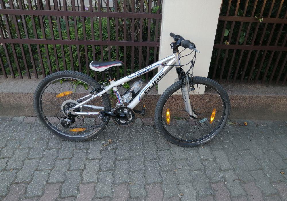Bicicleta copii  aluminiu 24 similar scott cube merida