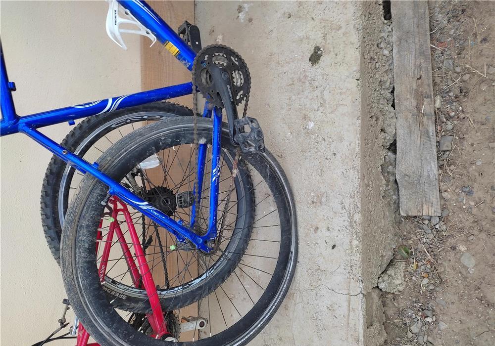 Bicicleta de curse aproape nouă