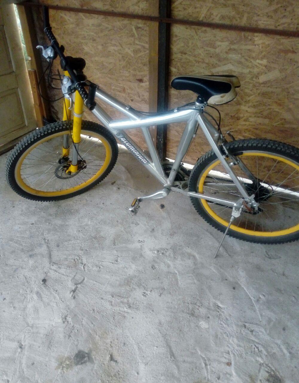 bicicleta vand sau schimb cu diverse