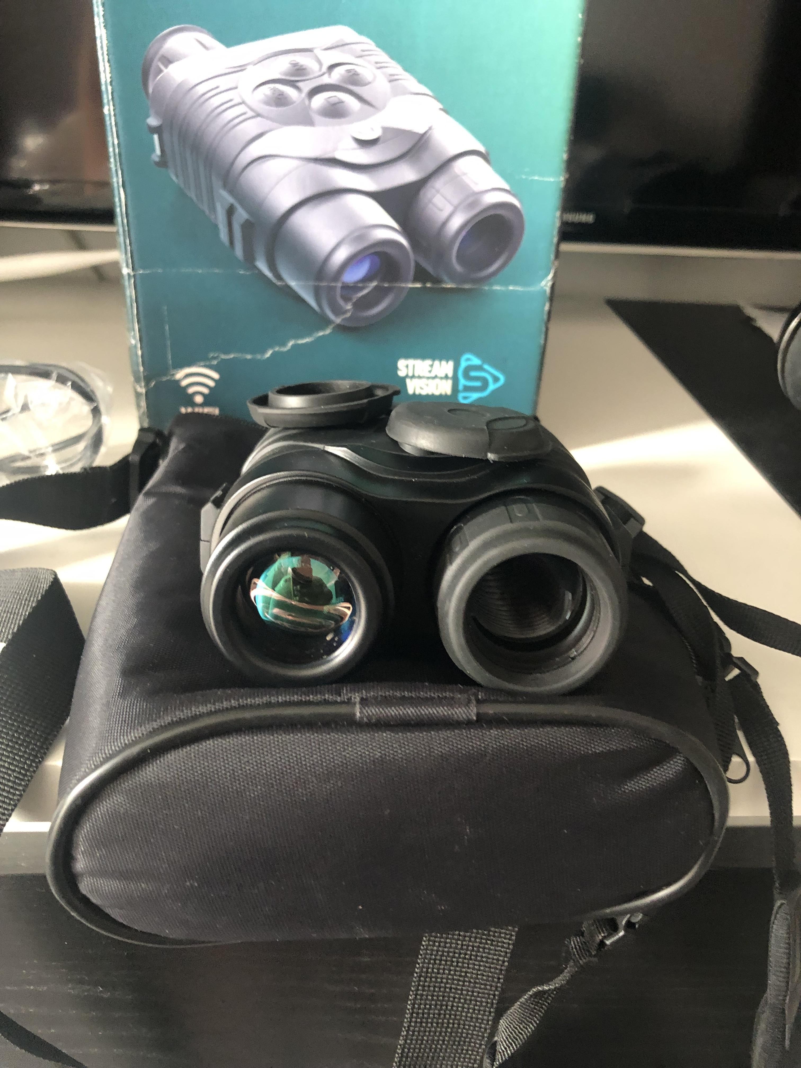 Binoclu Night Vision Yukon Rusesc Bate 800M