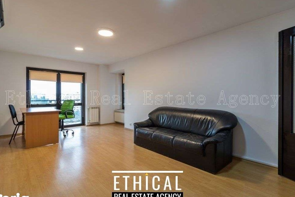 Birou tip Apartament in cladire de birouri. La 8 min de Piata Unirii (