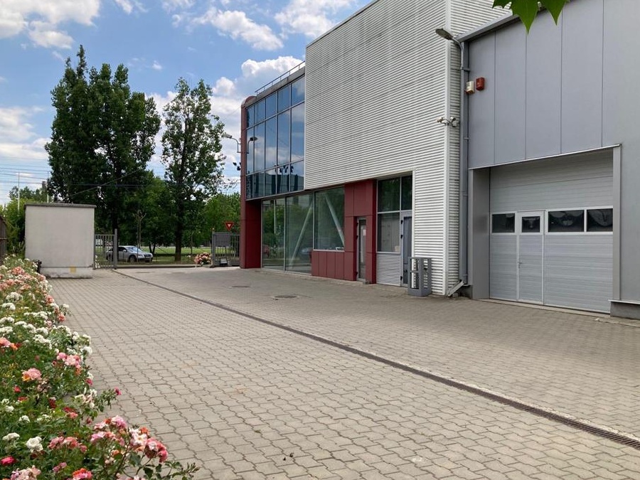 Birouri Clasa A + depozit,1532 mp utili, 2001 mp teren, apropiere metrou, proprietar