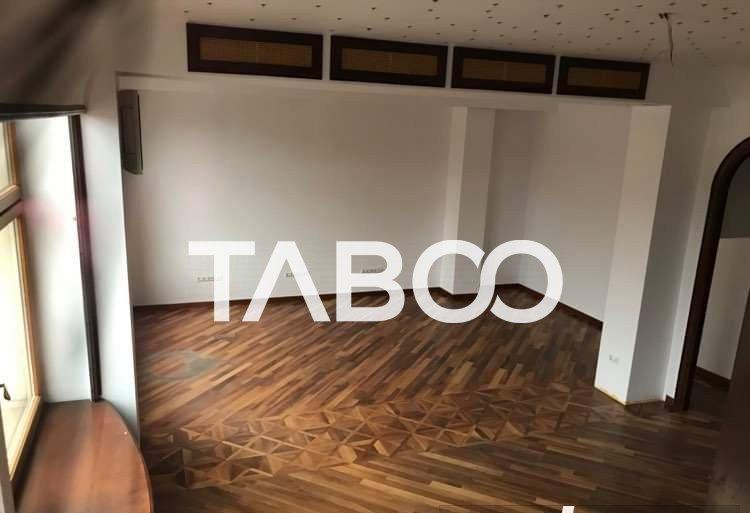Birouri de inchiriat decomandate sala de sedinta bucatarie in Sibiu