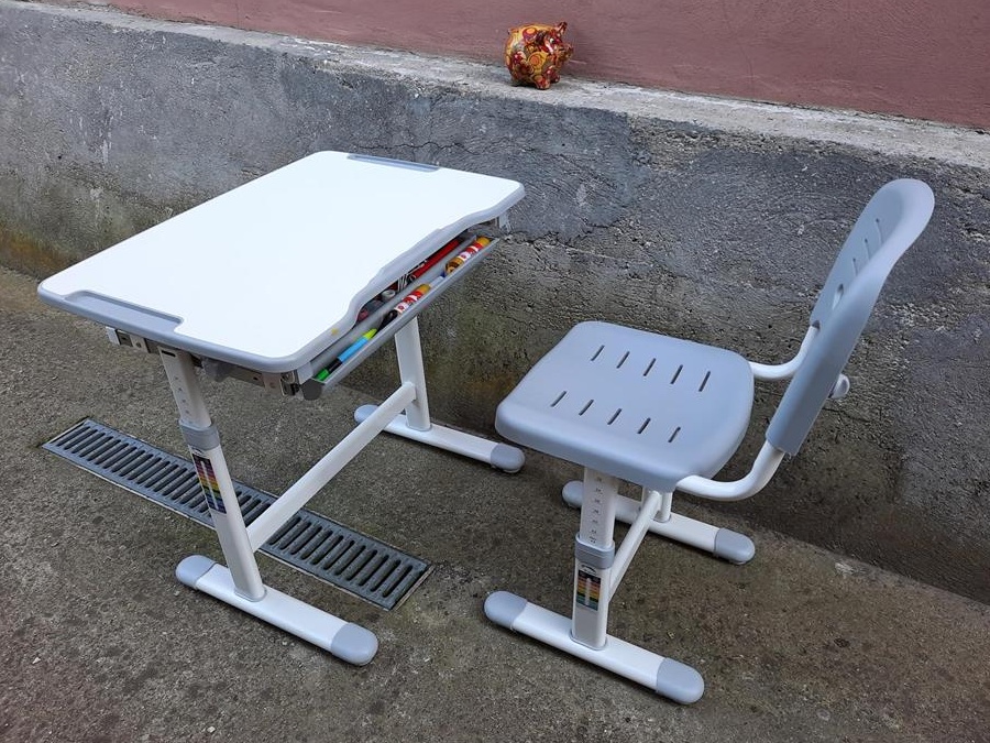 Birou+scaun de lucru cu inaltime ajustabila