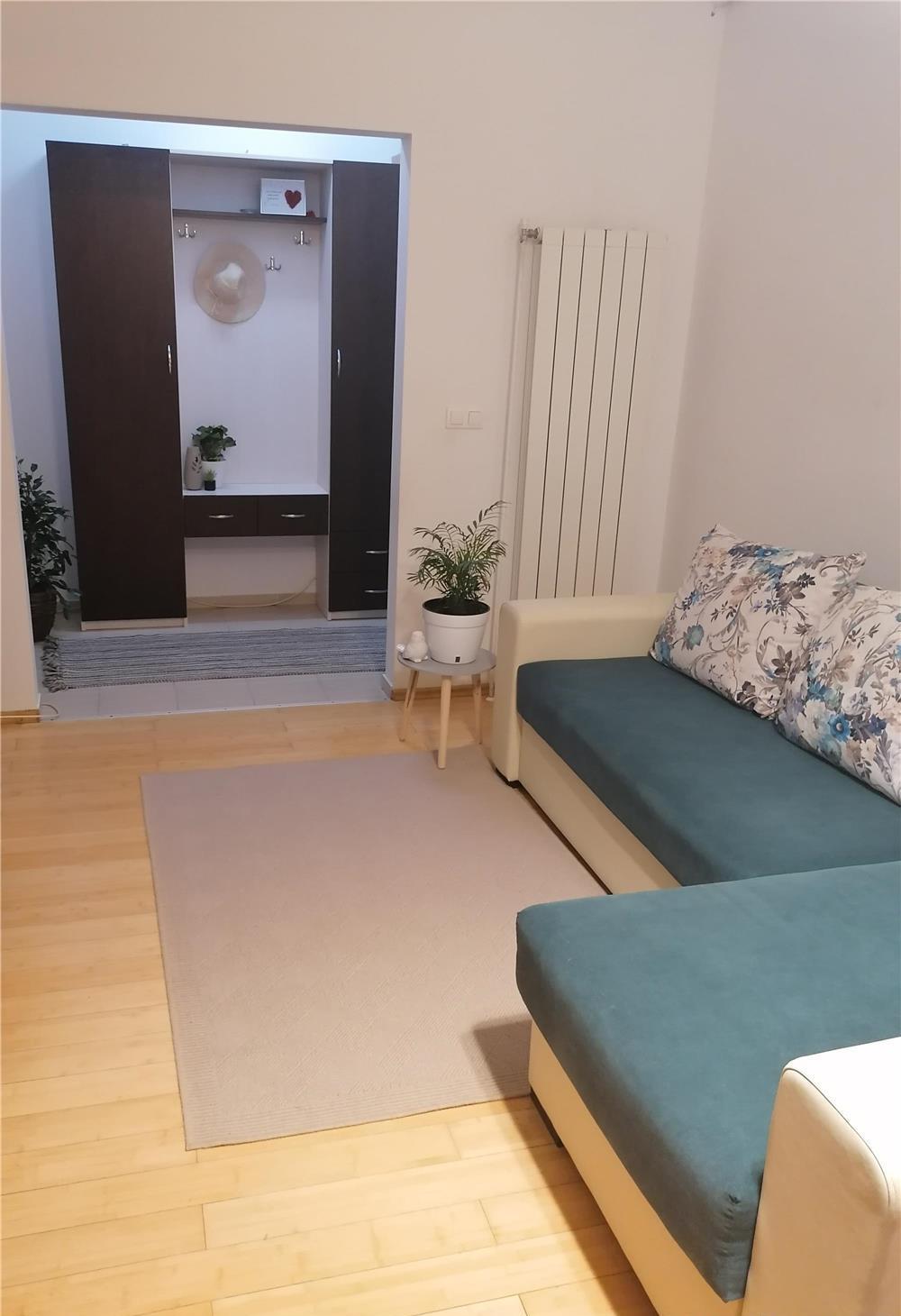 Bloc cu lift apartament cu  2 camere mobilat si utilat balcon gradina comuna  mare zona Braytim
