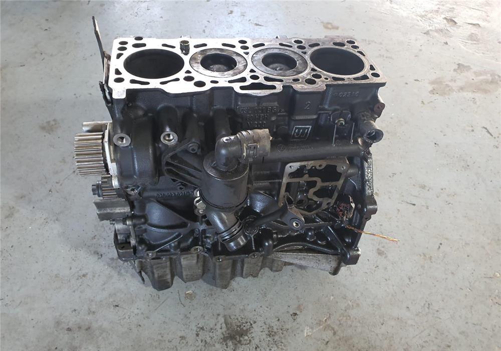 Bloc motor AUDI A4 B8 2.0 CAG cod 03L021BG