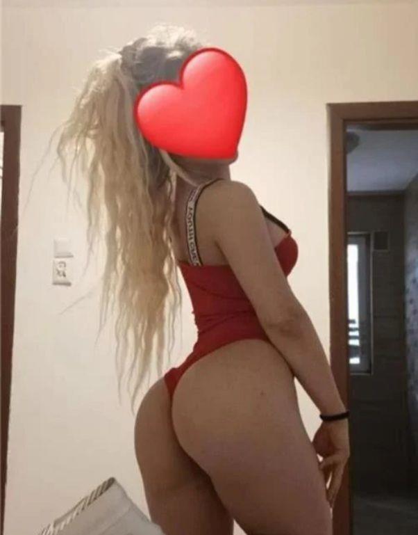 Blondă 27 de ani! Masaj erotic