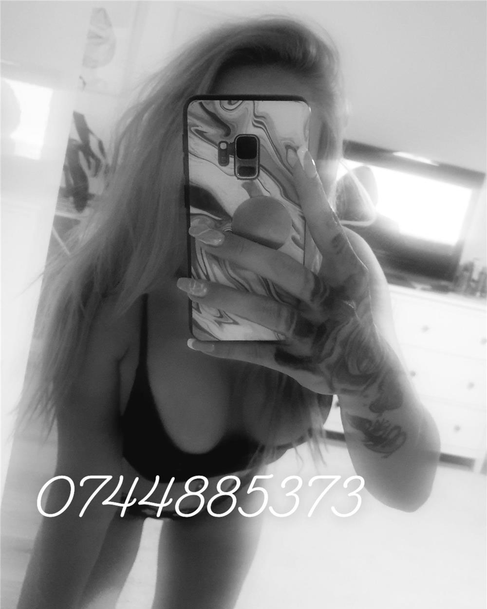 Blonda  jucausa ador limbutele reala 100%