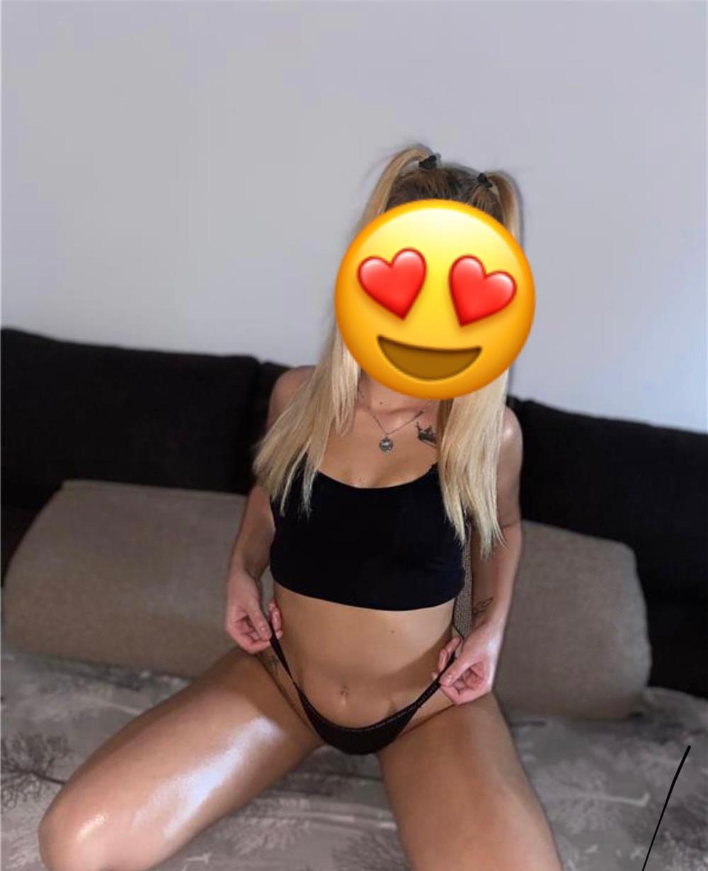 Blonda miniona  Constanța fac și deplasări