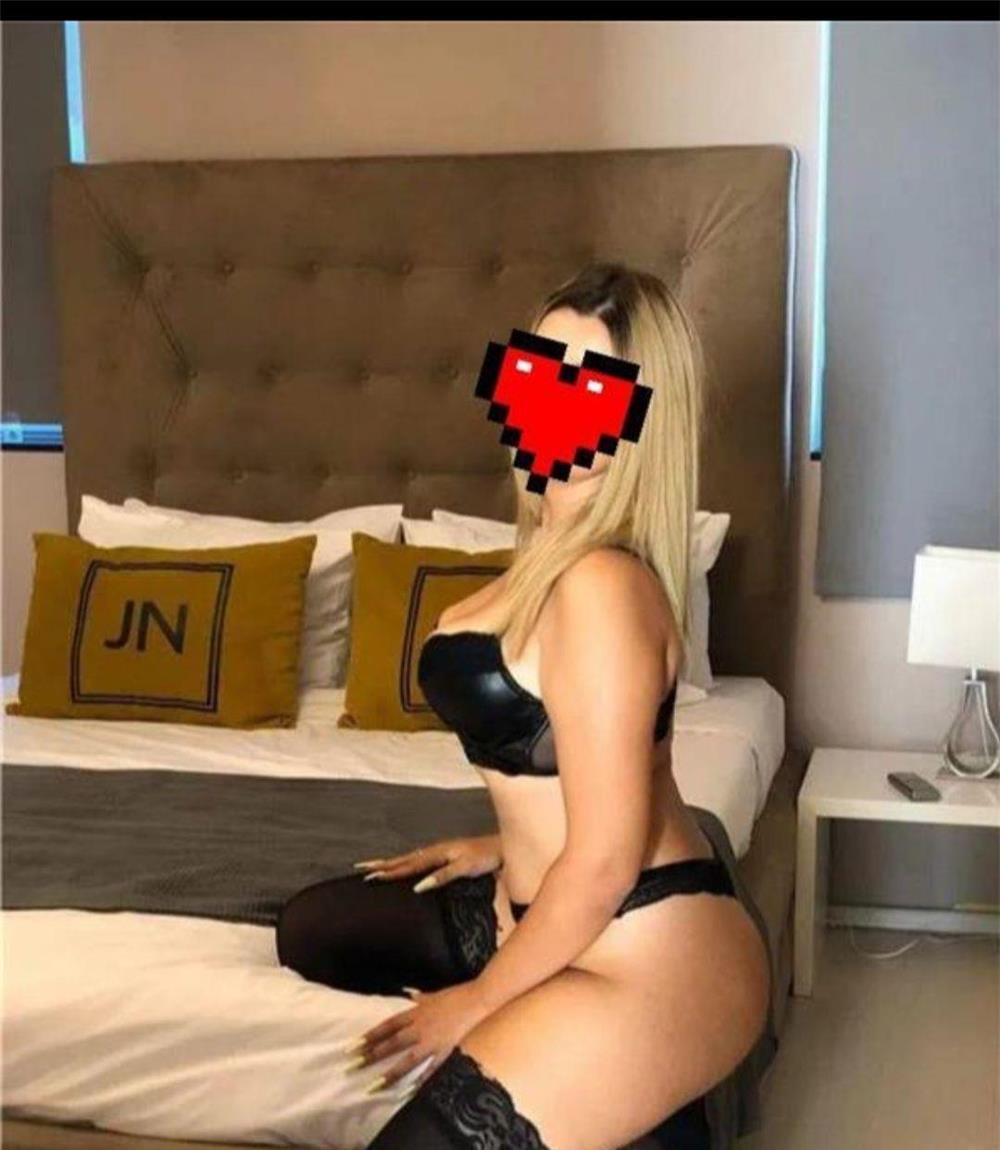 Blonda realaa