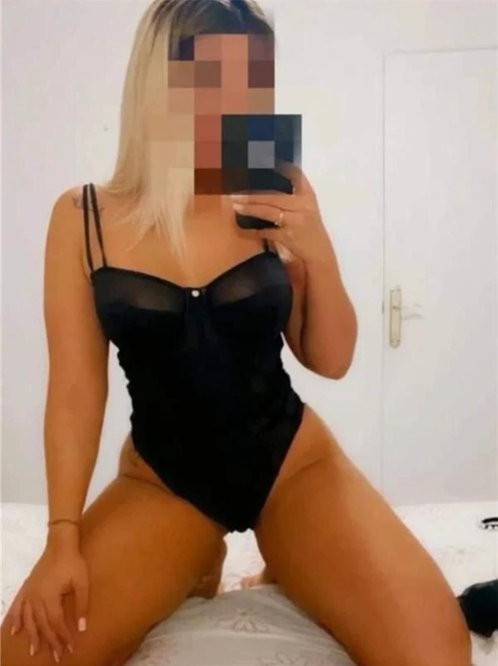 Blonda sexi am locație pe Unirii