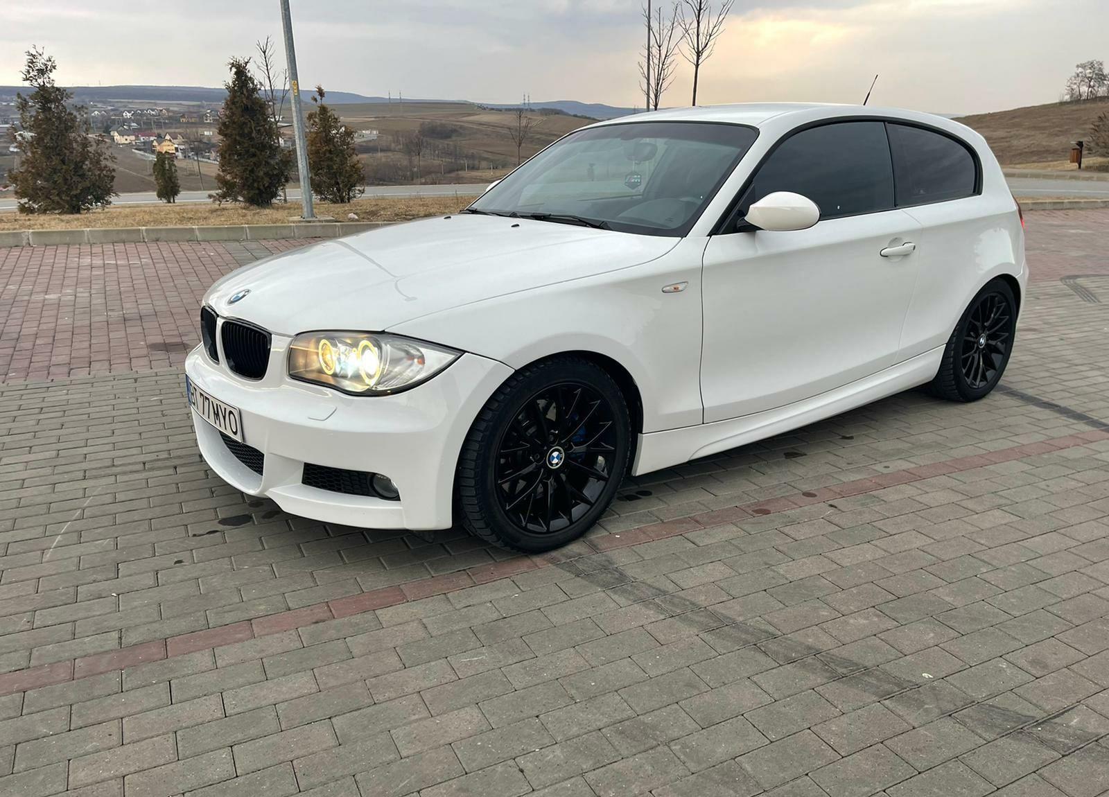 Bmw 123d seria 1 e81, 260 cai