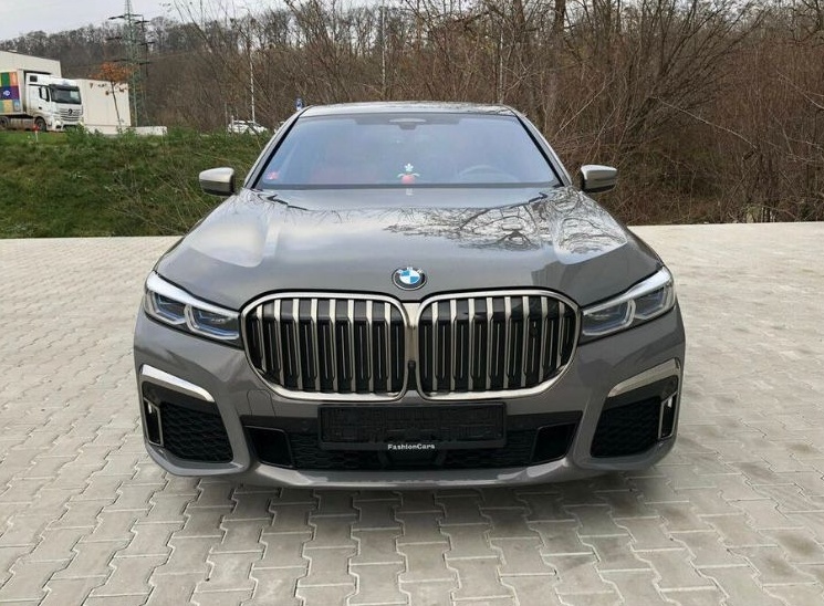 BMW M7 M760Li xDrive