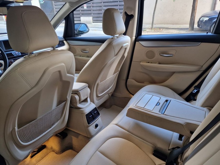 BMW Seria 2  218d Active Tourer Aut.