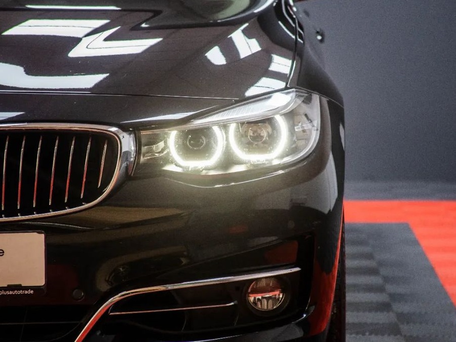 BMW Seria 3 320i GT xDrive AT