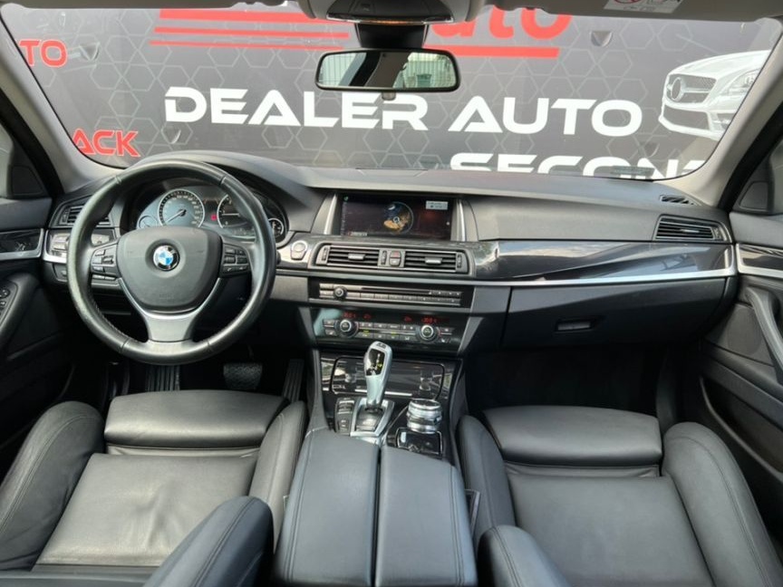BMW Seria 5 520d xDrive Aut.