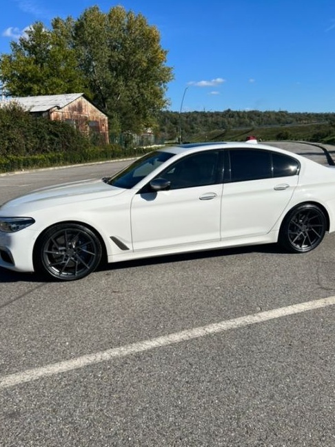 BMW Seria 5 550i xDrive