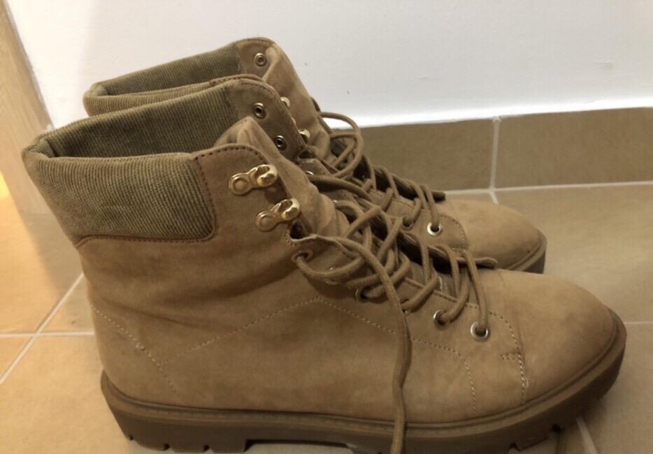 Bocanci / ghete Bershka 40