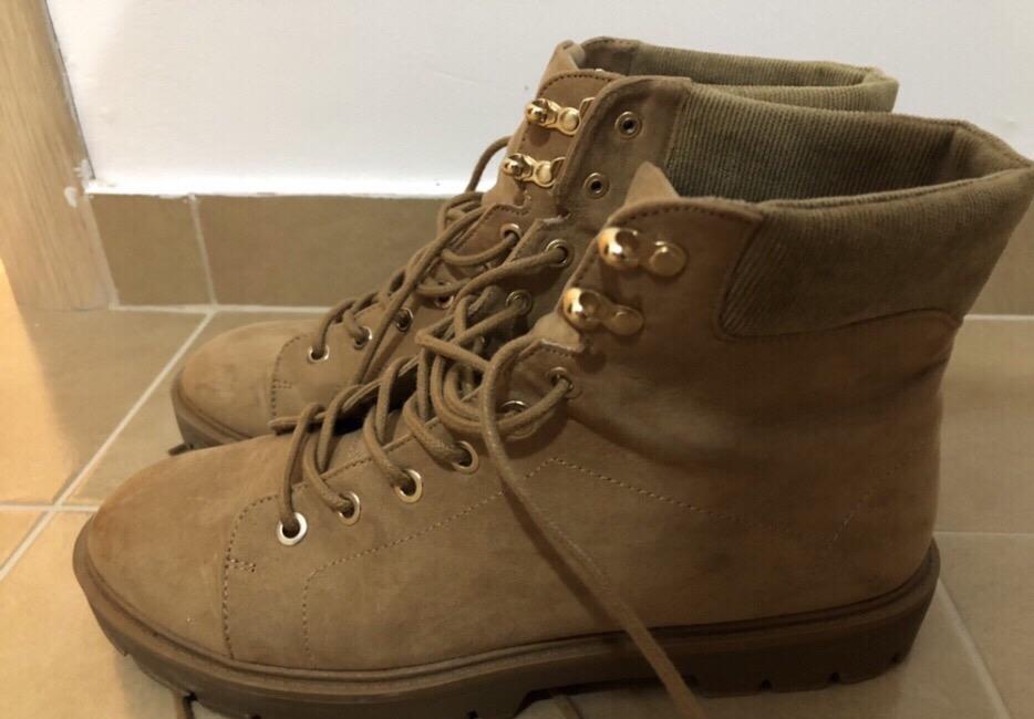Bocanci / ghete Bershka 40