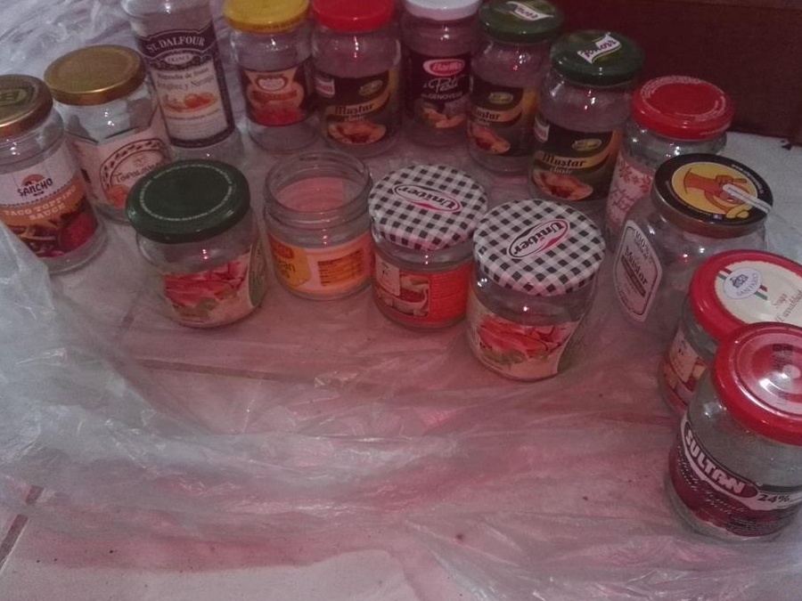 Borcane de sticla goale de 700 grame cu capac