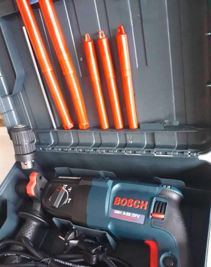 BOSCH Rotopercutor 1000W cu doua mandrine Sds si Sds+ Percutie Germany