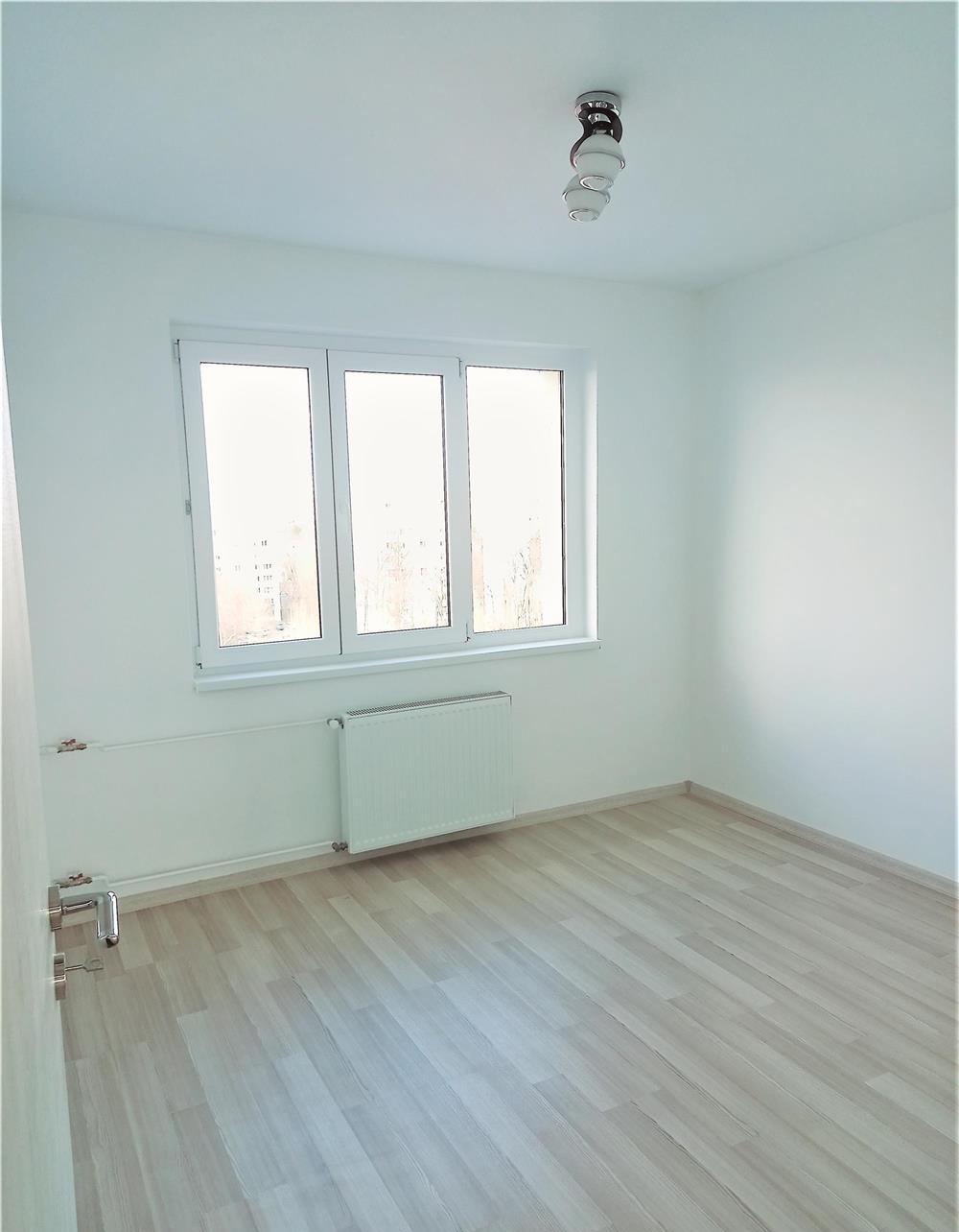 BRANCOVEANU 3 CAMERE 70mp RENOVAT 2021, LIBER, SCOALA in spatele blocului