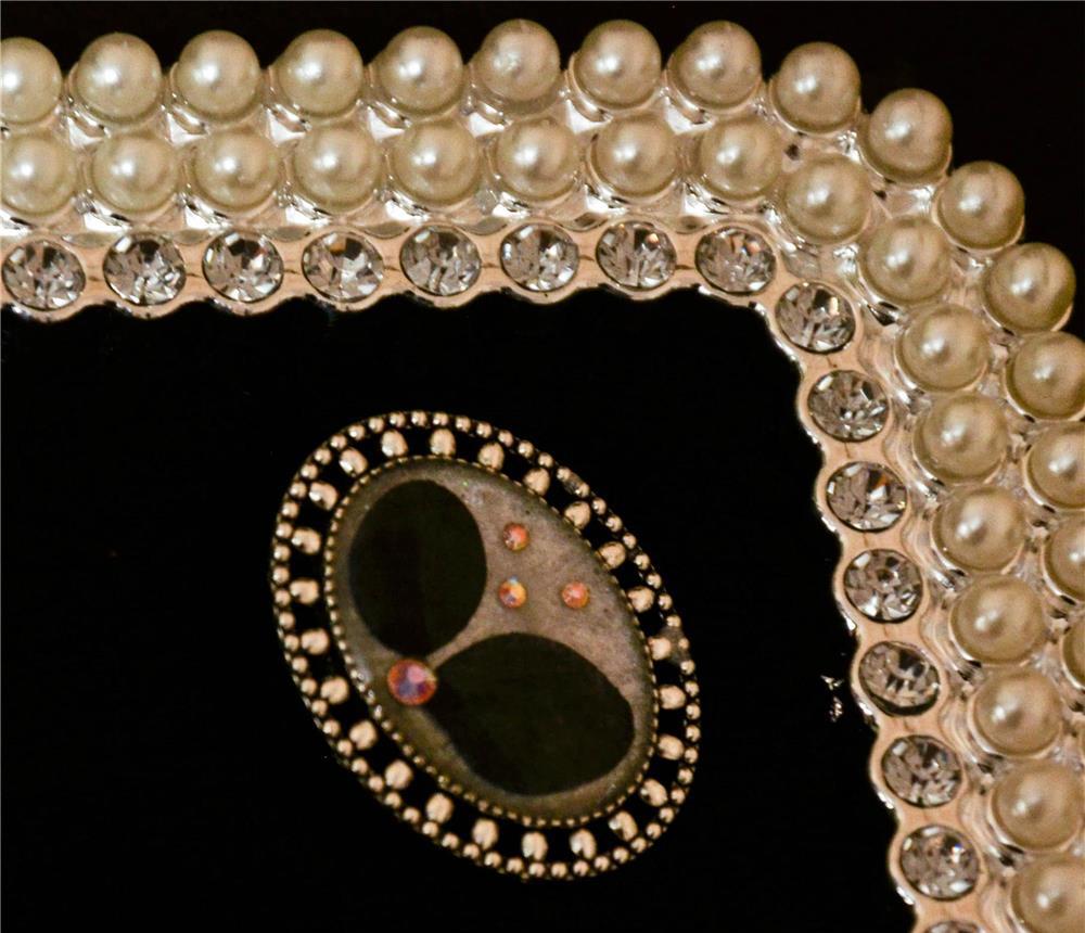 Bratari handmade cu onix, argint sau rasina si diverse accesorii personalizate