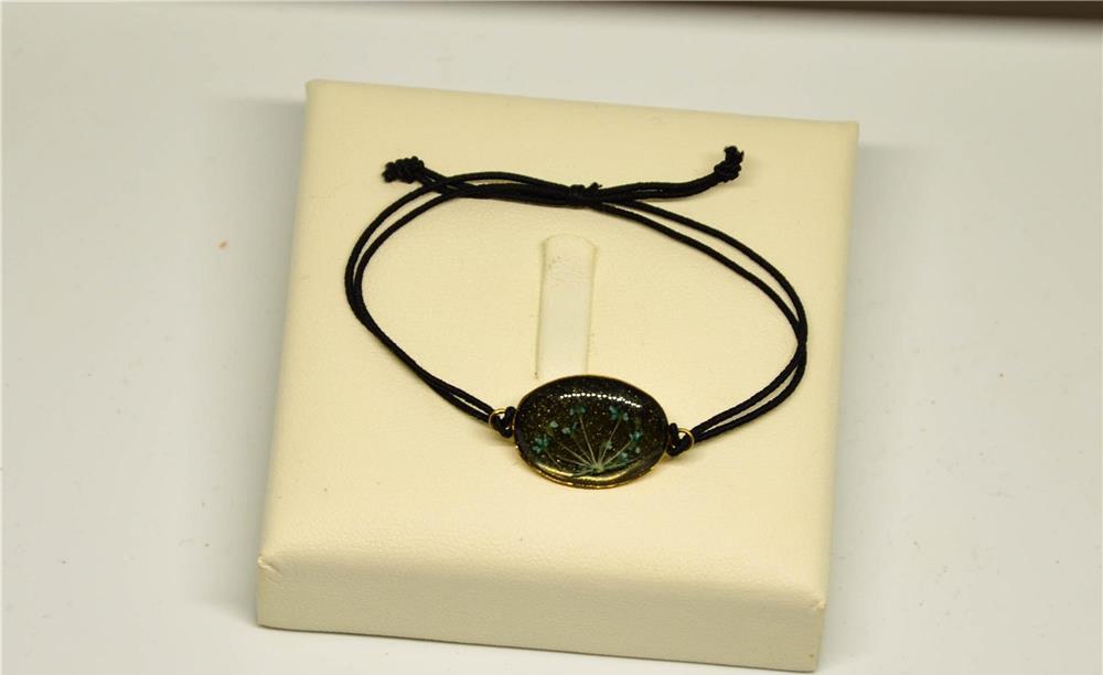 Bratari handmade cu onix, argint sau rasina si diverse accesorii personalizate
